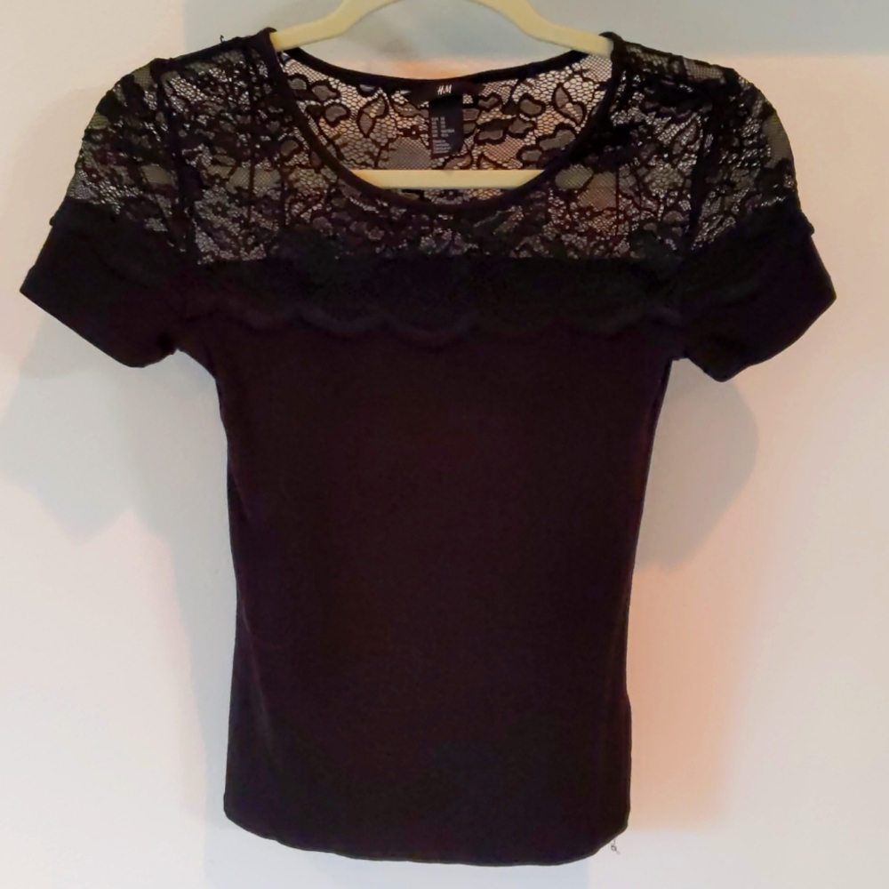 H&M Black Lace Top size XS